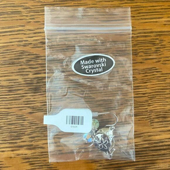 Swarovski Crystal Elements Shoreline Sand Dollar Earrings NWT - Picture 4 of 4